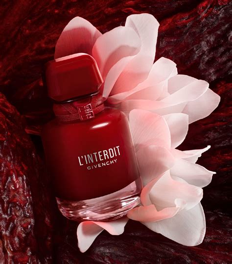 givenchy l'interdit rouge ultime.